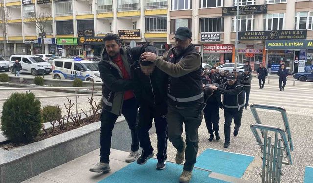 Çorum'da iş yerlerine silahlı saldırı düzenleyen 8 kişi gözaltına alındı