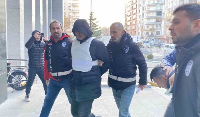 Çorum'da yaşlı adamın canice öldürülmesiyle ilgili 4 zanlı adliyeye sevk edildi