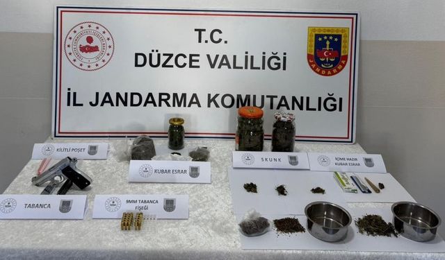 Düzce'de uyuşturucu operasyonunda 2 kişi gözaltına alındı