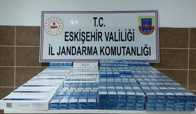 Jandarma 694 paket kaçak sigara ele geçirildi