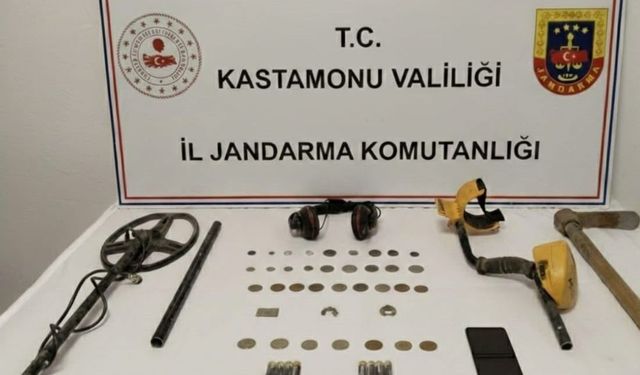 Kastamonu'da tarihi eser kaçakçılarına operasyon: 3 gözaltı