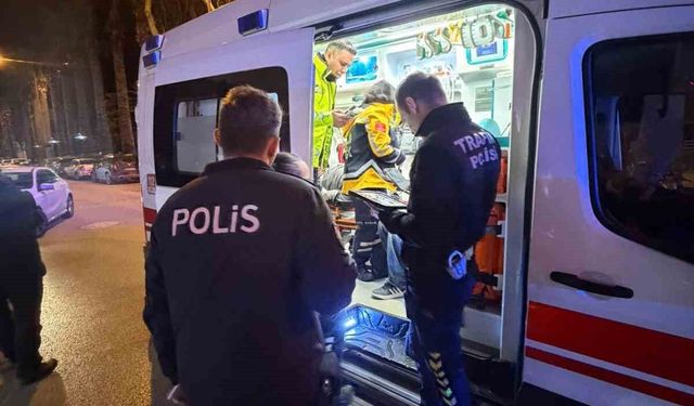 Sinop'ta motosiklet yayaya çarptı: 2 yaralı