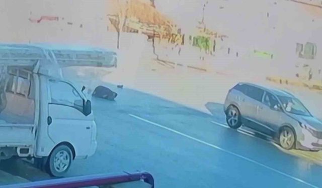 SUV aracın çarptığı yaya yola savrularak yaralandı