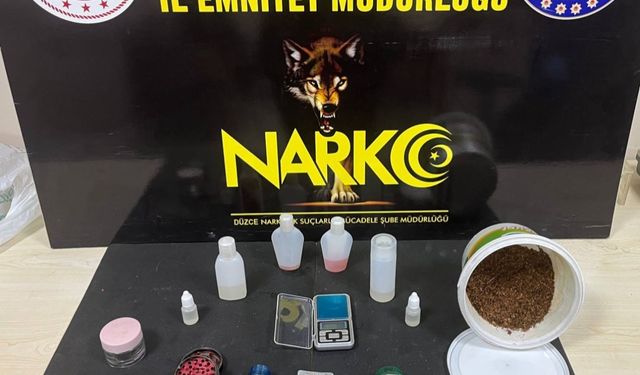 Yoğurt kovasından uyuşturucu çıktı