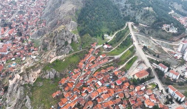 Tokat’ta Tarihi Dönüşüm! Kaledibi Konutlarının Temeli Atıldı