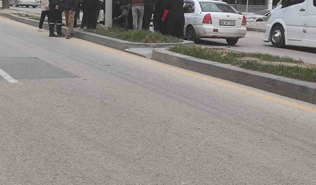 Ankara'da otomobilin çarptığı yaya yaralandı