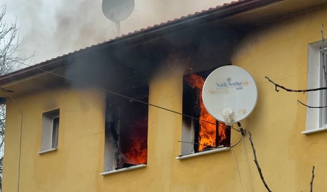 Bartın'da afet konutlarında çıkan yangın paniğe neden oldu