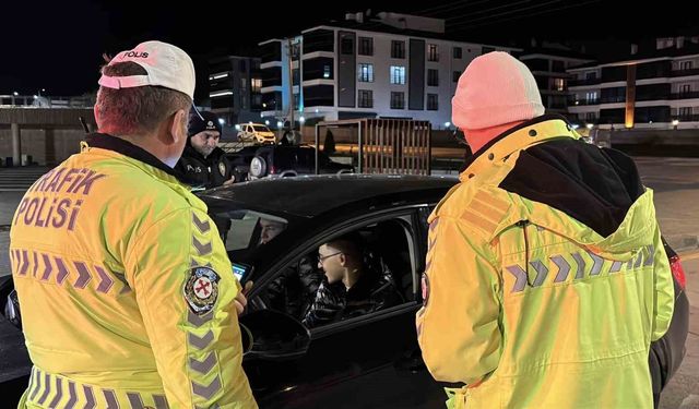 Bolu'da trafik ekipleri bin 279 uygulama gerçekleştirdi