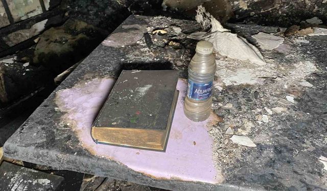 Çorum'da yanan gecekonduda Kur'an-ı Kerim meali zarar görmedi