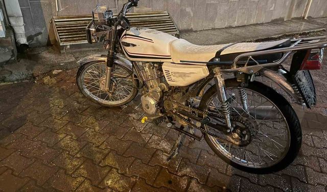 Gemerek'te çalıntı motosiklet operasyonu: 2 şüpheli tutuklandı