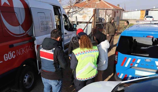 Jandarmadan düzensiz göç uygulaması