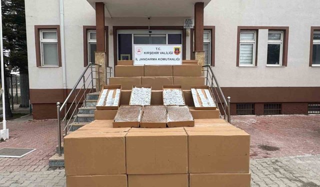 Kırşehir'de 4 milyon 95 bin TL'lik kaçak makaron ele geçirildi