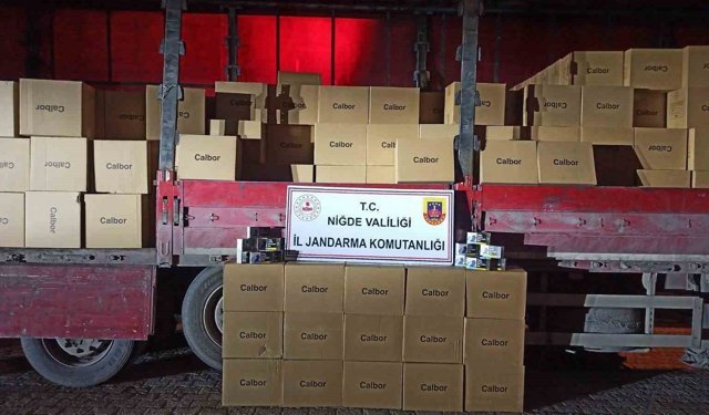 Niğde'de 8 milyon 800 bin kaçak sigara ele geçirildi