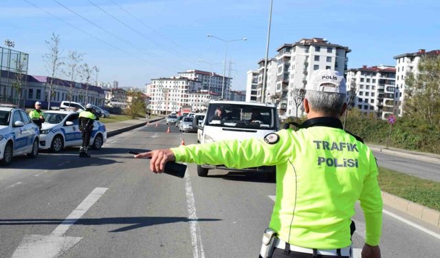 Ordu'da bir haftada 13 binden fazla araç ve sürücüsü denetlendi