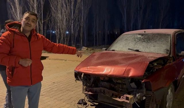 Sattığı otomobilin parasını beklerken, kazalı haliyle karşılaştı