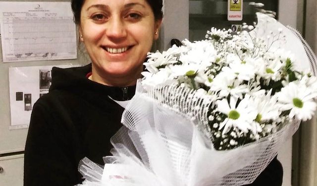 Spor salonunda fenalaşıp hastanede ölen hemşire 9 ay önce ölen oğlunun yanına defnedildi