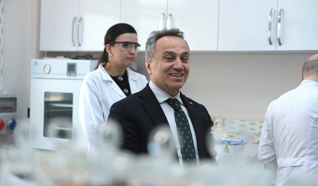 Rektör Yılmaz'dan ŞİFA Merkezi Bilimsel Üretime Ziyaret