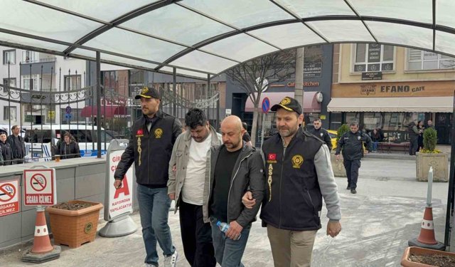 Bıçaklı kavgaya karışan 10 şüpheliden 5'i tutuklandı