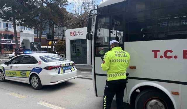 Bolu'da kural ihlali yapan bin 29 sürücüye ceza