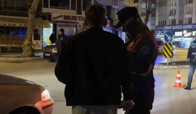 Çorum'da polis ekiplerinden huzur uygulaması