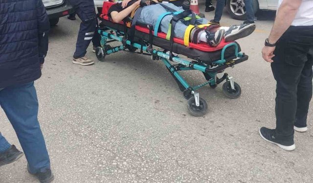 Kastamonu'da motosiklet otomobile çarptı: 1 yaralı