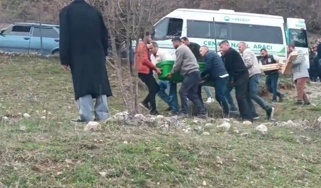 Kocası toprağa kendisi de hapse girdi