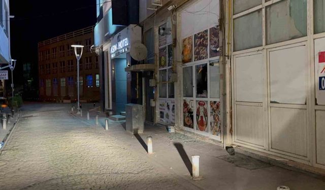 Eskişehir'de iki grup arasında kavga: 1'i ağır 3 yaralı