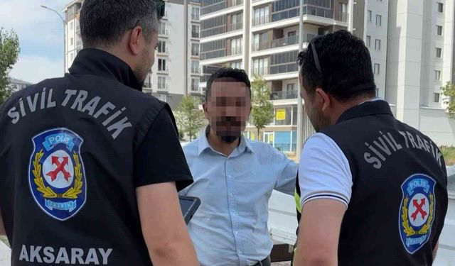 Aracına sahte plaka taktı, yakalanınca 'işimiz acildi' dedi