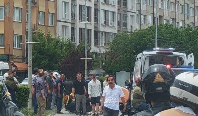 Motosikletin çarptığı 2 yaya yaralandı