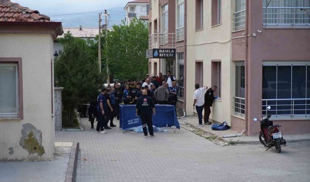 Niğde'de 10. kattan düşen genç hayatını kaybetti