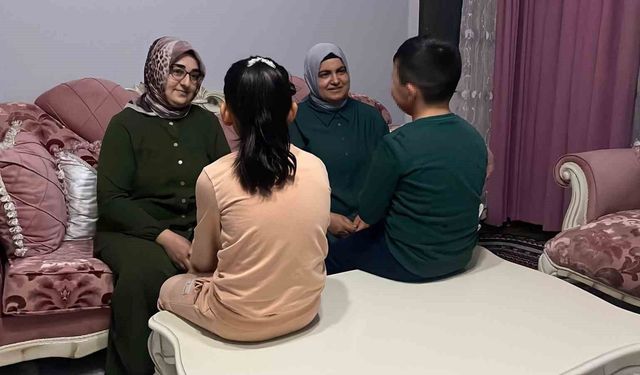 Öğrencilere yönelik kullanılan fırça sapı 'silah' sayıldı