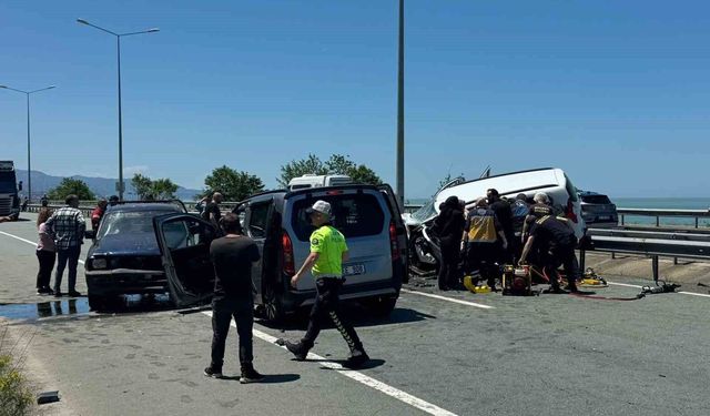 Rize'de ters yöne giren yaşlı sürücü kazaya neden oldu: 2 ölü, 3 yaralı