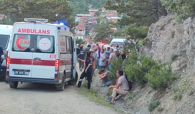 Samsun'da traktör uçuruma yuvarlandı: 1 ölü, 1 yaralı