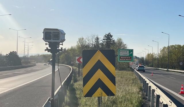 85'i hızdan 725 araç sürücüsüne ceza yazıldı