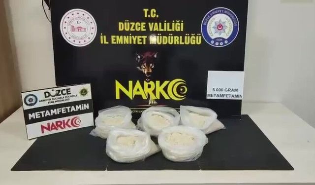Düzce'de 5 kilo metamfetamin ele geçirildi