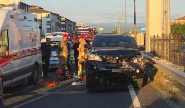 Düzce'de zincirleme kaza: 1 ölü, 1 yaralı