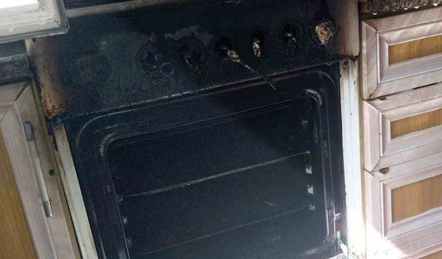 Elektrik prizinden çıkan yangın korkuttu