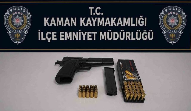 Kaman'da ruhsatsız tabanca ve 52 fişek ele geçirildi