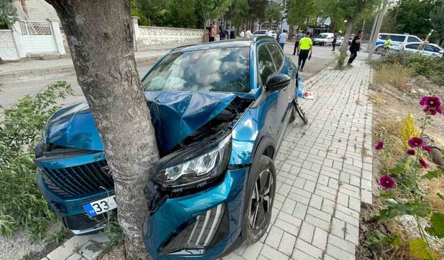 Karaman'da iki aracın karıştığı kazada 1 kişi yaralandı