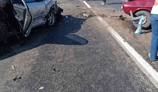 Kayseri'de 2 otomobil çarpıştı: 1 ölü, 6 yaralı