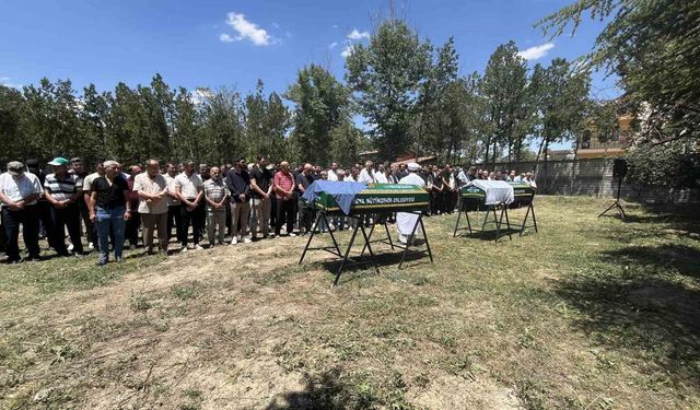 Kazada hayatını kaybeden anne ve kızı son yolculuğuna uğurlandı