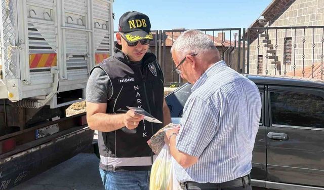 Niğde polisinden uyuşturucuya karşı bilinçlendirme seferberliği