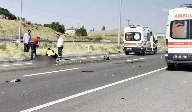 Otomobil ile motosiklet çarpıştı: 1 ölü, 1 yaralı