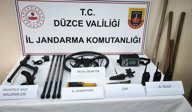 Yığılca'da kaçak kazıya Jandarma baskını