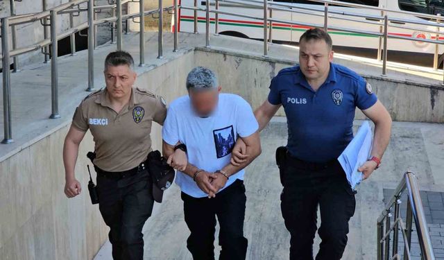 Zonguldak'ta kadın sürücüyü dikiz aynasıyla darp eden sürücü adliyeye sevk edildi