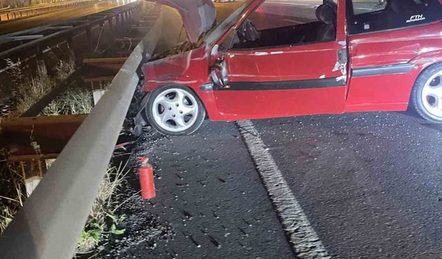 Zonguldak'ta otomobil bariyerlere çarptı: 1 yaralı