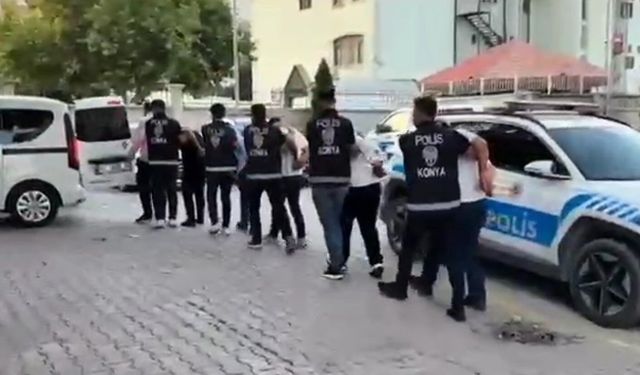 Kar maskeleriyle araç soyan 5 şüpheli tutuklandı