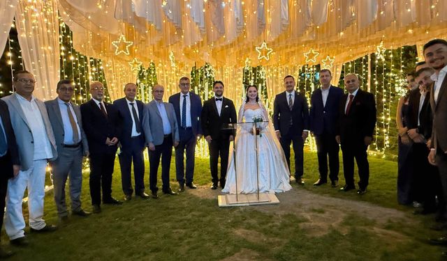 Defterdar Karpınar, oğlunu evlendirdi