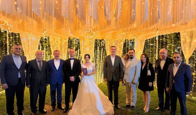 Tokat’ta Yılmaz ve Par Ailelerinin Mutlu Günü: Arife ve Şamil Dünya evine Girdi
