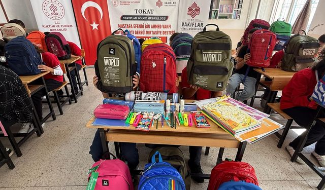 Asırlık Vakıf Hayrı Tokat'ta Öğrencilere Ulaştı! Asırlık Hayır Şartı Bugün Sıralara Taşındı